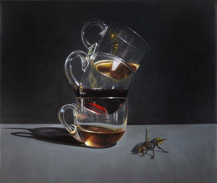 Dangerous Cocktail, 2011 – Still life oil painting on canvas, 28 x 34 cm – Ginny Page